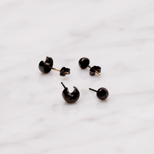 画像をギャラリービューアに読み込む, black seek sun ピアスK18イエローゴールド(ブラックコーティング)｜moonsunseek333（ムーンサンシーク）
