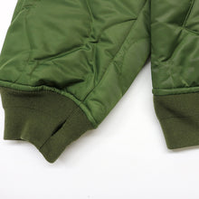 画像をギャラリービューアに読み込む, Quilting MA-1  [Khaki]｜DEFACT（デファクト）
