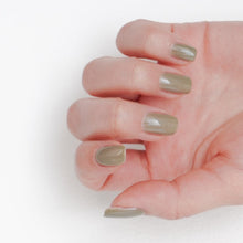 画像をギャラリービューアに読み込む, 02 ARTICHOKE / 1948 NUANCE NAIL COLOR.｜1948- COSMETICS FACTORY.（イチキューヨンハチコスメティクスファクトリー）
