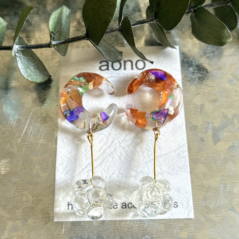 aono earcuff and design シュガーポム　ゆれるイヤーカフ2個セット｜aono earcuff and design（アオノイヤーカフアンドデザイン）