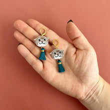 画像をギャラリービューアに読み込む, イカ耳になるネコ・新茶の耳飾り｜maltamarie（マルタマリエ）
