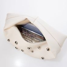 画像をギャラリービューアに読み込む, スタッズワンハンドルバッグ｜cache-cache（カシュカシュ）
