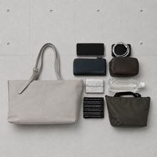 画像をギャラリービューアに読み込む, Wide Tote / Mist Gray｜MahL（マール）
