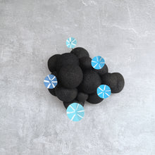 画像をギャラリービューアに読み込む, 炭団オブジェ　/　○＋ブルー No.2｜櫂の炭（カイノスミ）
