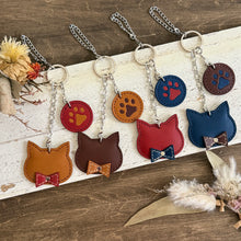 画像をギャラリービューアに読み込む, ねこと肉球のバッグチャーム｜Leather works Plantago（レザーワークス　プランターゴ）

