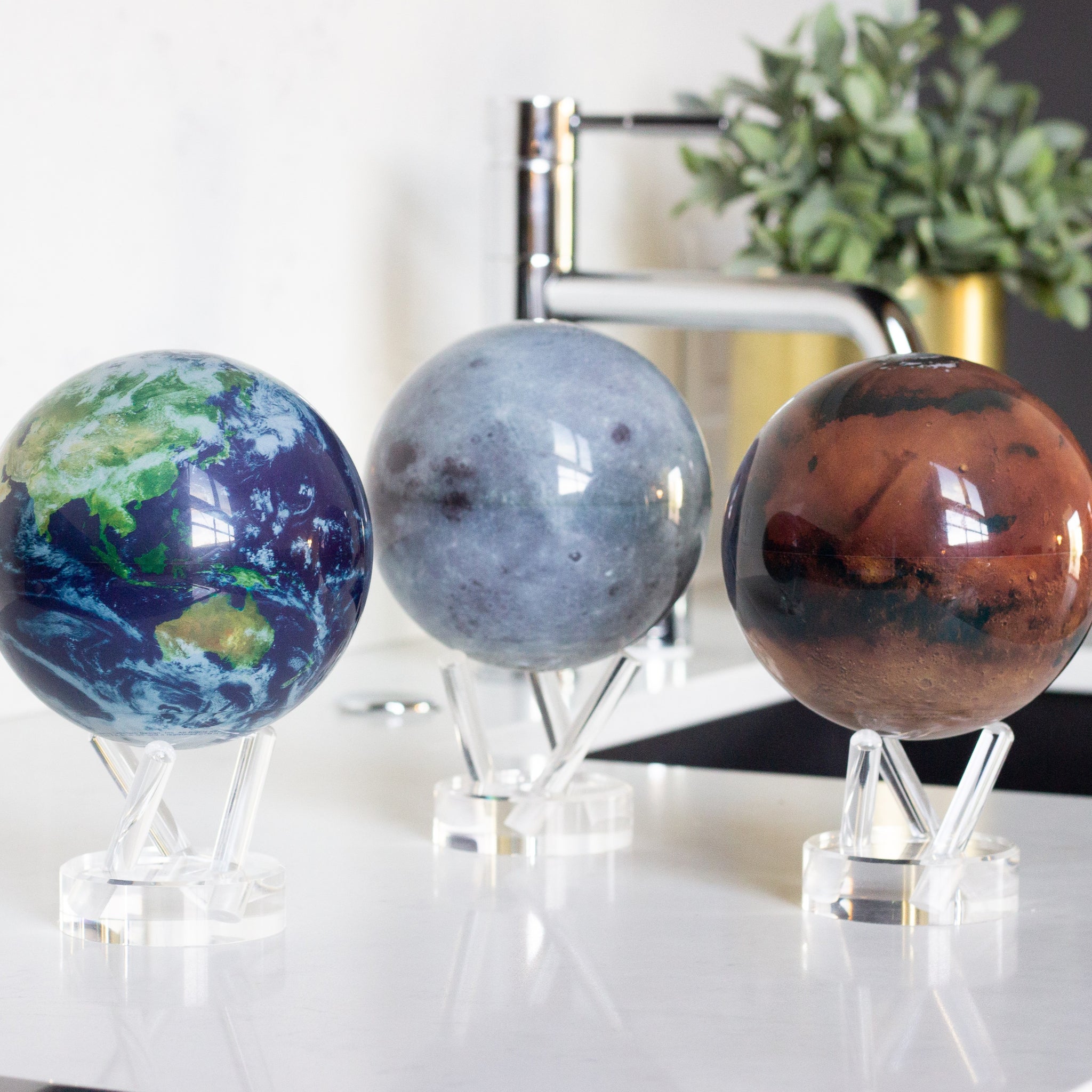 【最終価格】ムーバ　グローブ MOVA Globe 6インチ 地球儀 G EARTH WITH CLOUDS（雲のある地球）：エグゼクティブ (6インチ)｜MOVA