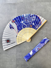 画像をギャラリービューアに読み込む, 扇子【夢見紋】坂川ひかりデザイン 同柄収納袋・化粧箱入｜KUTANI×KIMONO（クタニキモノ）
