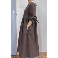 画像をギャラリービューアに読み込む, 上質リネンの割烹着ワンピース　ナチュラルカラー｜かっぽう着屋（カッポウギヤ）
