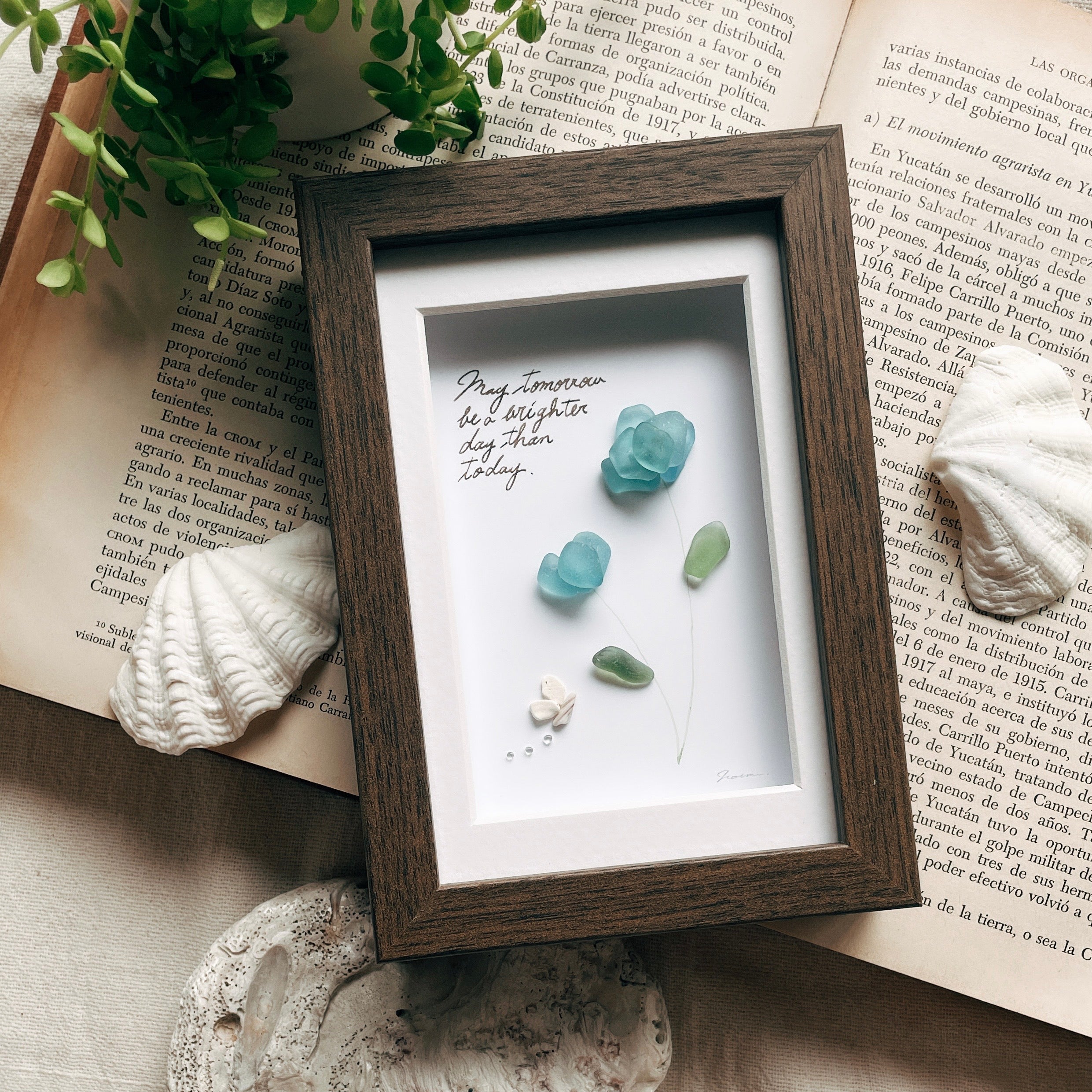 明日が輝く1日でありますように【シーグラスアート】｜umihana（ウミハナ）