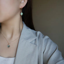 画像をギャラリービューアに読み込む, アバロンシェル × クリスタル水晶のオーロラカラーネックレス｜SAKURA jewelry（サクラジュエリー）
