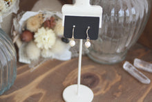 画像をギャラリービューアに読み込む, 「月の雫珠」国産あこや真珠バロックパール＊サージカルステンレス･ピアス(ショート)｜ツバメ舎（ツバメシャ）
