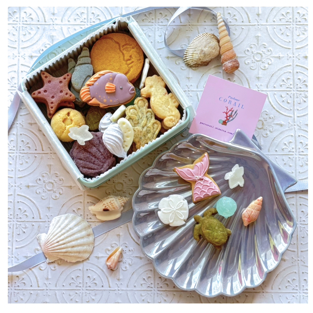 さりげないギフトに。気分が上がるおしゃれで個性的なクッキー缶特集