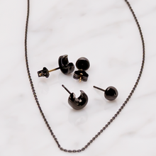 画像をギャラリービューアに読み込む, black seek sun ピアスK18イエローゴールド(ブラックコーティング)｜moonsunseek333（ムーンサンシーク）
