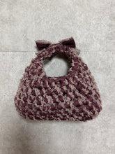 画像をギャラリービューアに読み込む, triangle denim fringe ribbon bag medium / red｜GONGON.crochet（ゴンゴンクロシェ）
