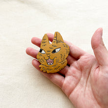 画像をギャラリービューアに読み込む, ブローチ ねこA｜ヨシウラチヒロ
