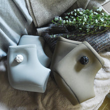 画像をギャラリービューアに読み込む, 足湯たんぽブーツ ココア　【濡れない足湯×履く湯たんぽ】｜LYKKE（リュッケ）
