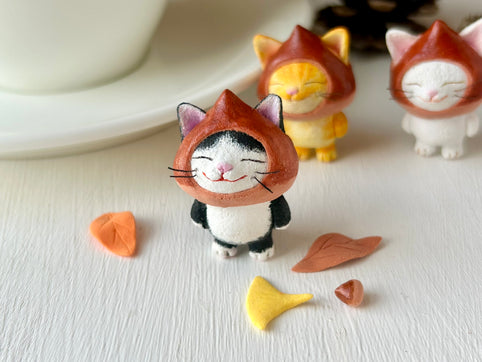 手ノヒラ堂 栗をかぶった（白黒）｜手ノヒラ堂（テノヒラドウ）