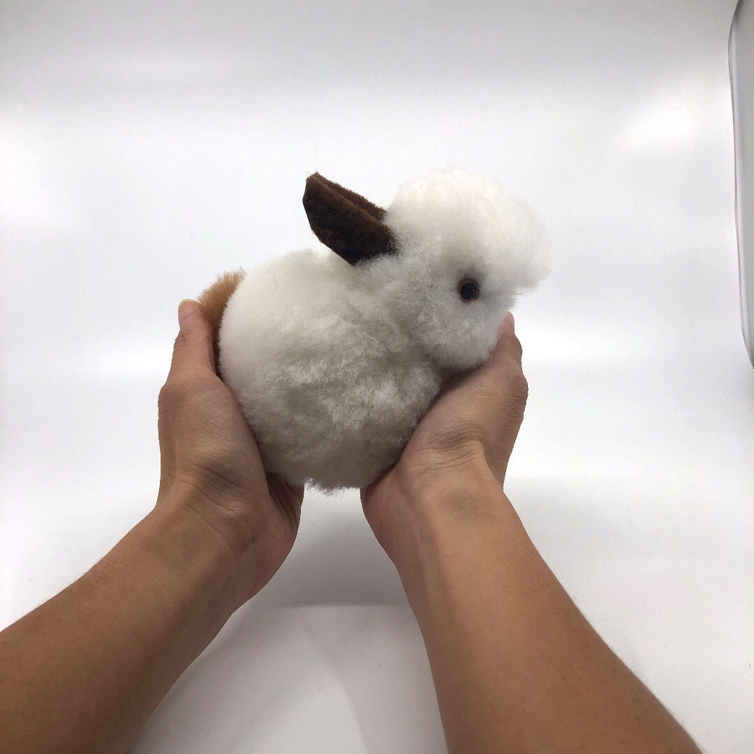 ぬいぐるみ うさぎ ベビーアルパカ100% ペルー職人手仕事・一点もの