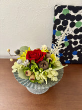 画像をギャラリービューアに読み込む, アンティーク器のアレンジ｜ふぁん natural  florist（ファン　ナチュラル　フローリスト）
