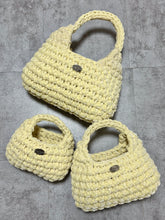 画像をギャラリービューアに読み込む, velvet ribbon bag [ butter yellow ] small/medium/large｜GONGON.crochet（ゴンゴンクロシェ）
