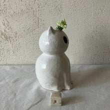 画像をギャラリービューアに読み込む, 白猫の花瓶｜とうげい hanaga（トウゲイ　ハナガ）
