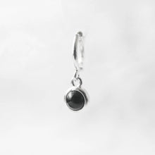 画像をギャラリービューアに読み込む, ブラックガーネット ダングルピアス（シルバー925）｜SMUK（スムーク）
