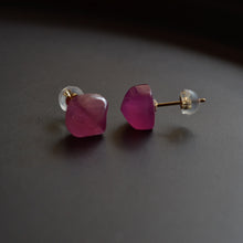 画像をギャラリービューアに読み込む, kizashi...ルビーピアス｜G.Y.P（ジプ）
