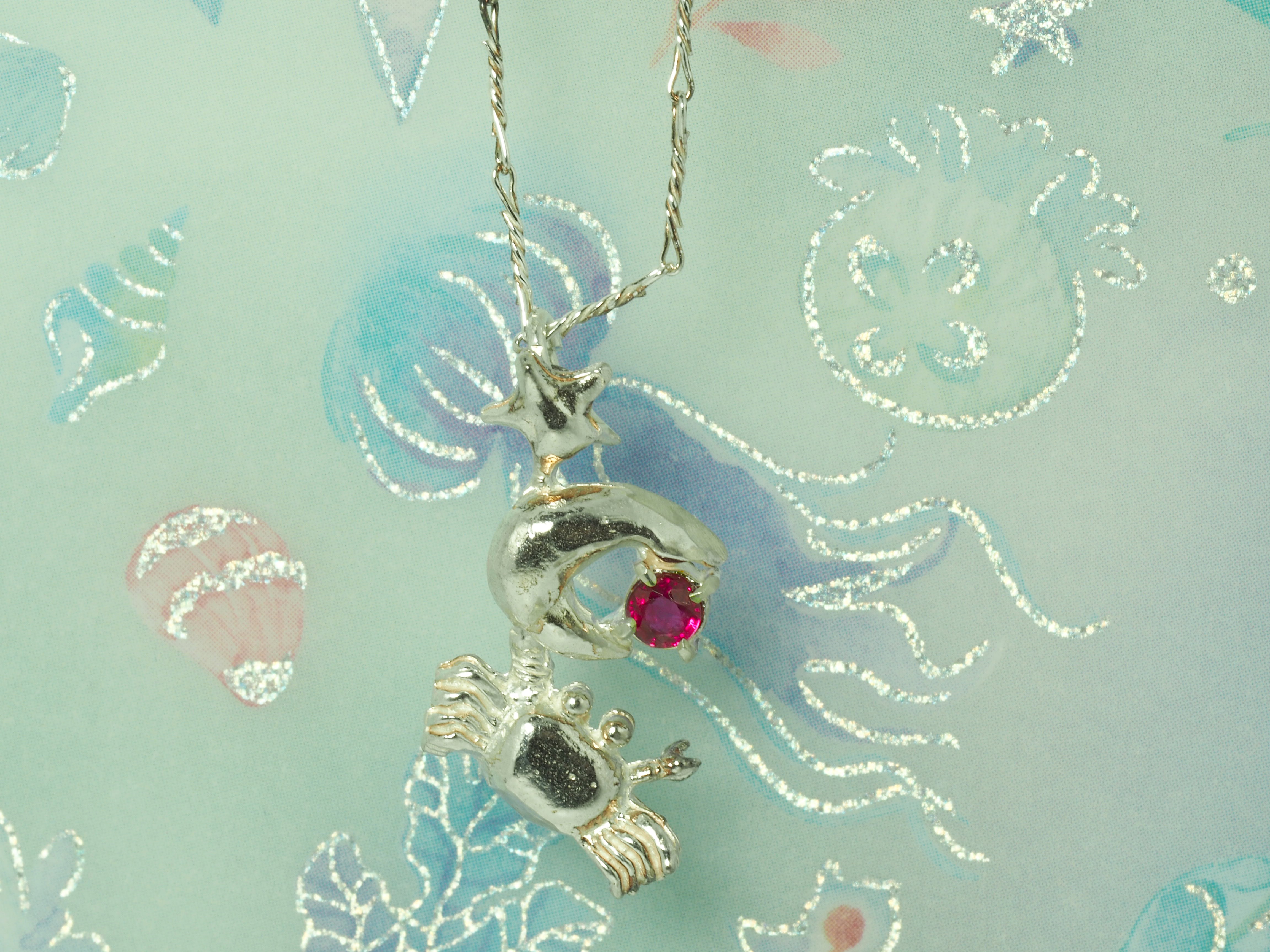 カニ＆ルビー　ＳＩＬＶＥＲ　ネックレス｜Pulpo Jewelry（プルポジュエリー）