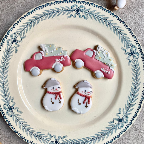 sumirecookies ミニスノーマンとツリーを乗せた車　アイシングクッキーセット｜sumirecookies（スミレクッキーズ）