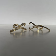 画像をギャラリービューアに読み込む, リボンピアス｜Novedad.（ノベダ）
