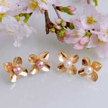 画像をギャラリービューアに読み込む, 【色が選べる】2way淡水パールフラワーピアス｜SAKURA jewelry（サクラジュエリー）
