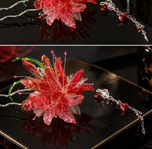 画像をギャラリービューアに読み込む, 金沢金箔と赤い曼珠沙華の二股かんざし/硝子の揺れるチャーム｜ハピネスウェーブ
