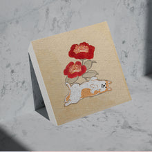 画像をギャラリービューアに読み込む, 牡丹とへそ柴キャンバスアート｜yoshie moriuchi ARTWORKS（ヨシエモリウチアートワークス）
