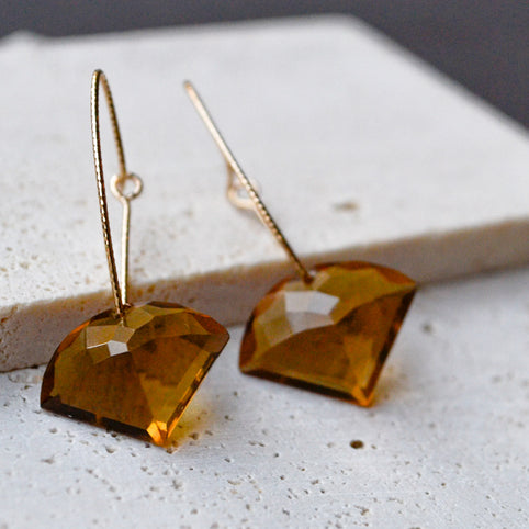 G.Y.P matataki…コニャッククォーツ10金フープピアス｜G.Y.P（ジプ）