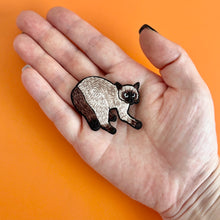 画像をギャラリービューアに読み込む, 大きく見せるネコ・ちまきのブローチ｜maltamarie（マルタマリエ）
