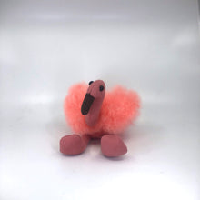 画像をギャラリービューアに読み込む, ぬいぐるみ フラミンゴ (紅色) ベビーアルパカ100％  ペルー職人仕立て・一点もの｜RUNA SHOP（ルナショップ）

