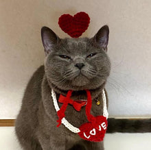 画像をギャラリービューアに読み込む, 穏やかに微笑むネコ・uaの耳飾り｜maltamarie（マルタマリエ）
