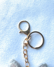 画像をギャラリービューアに読み込む, 存在感ある大きめ猫ストラップ（Lサイズ）｜垂れ耳・グレー×ホワイト｜たろじろ
