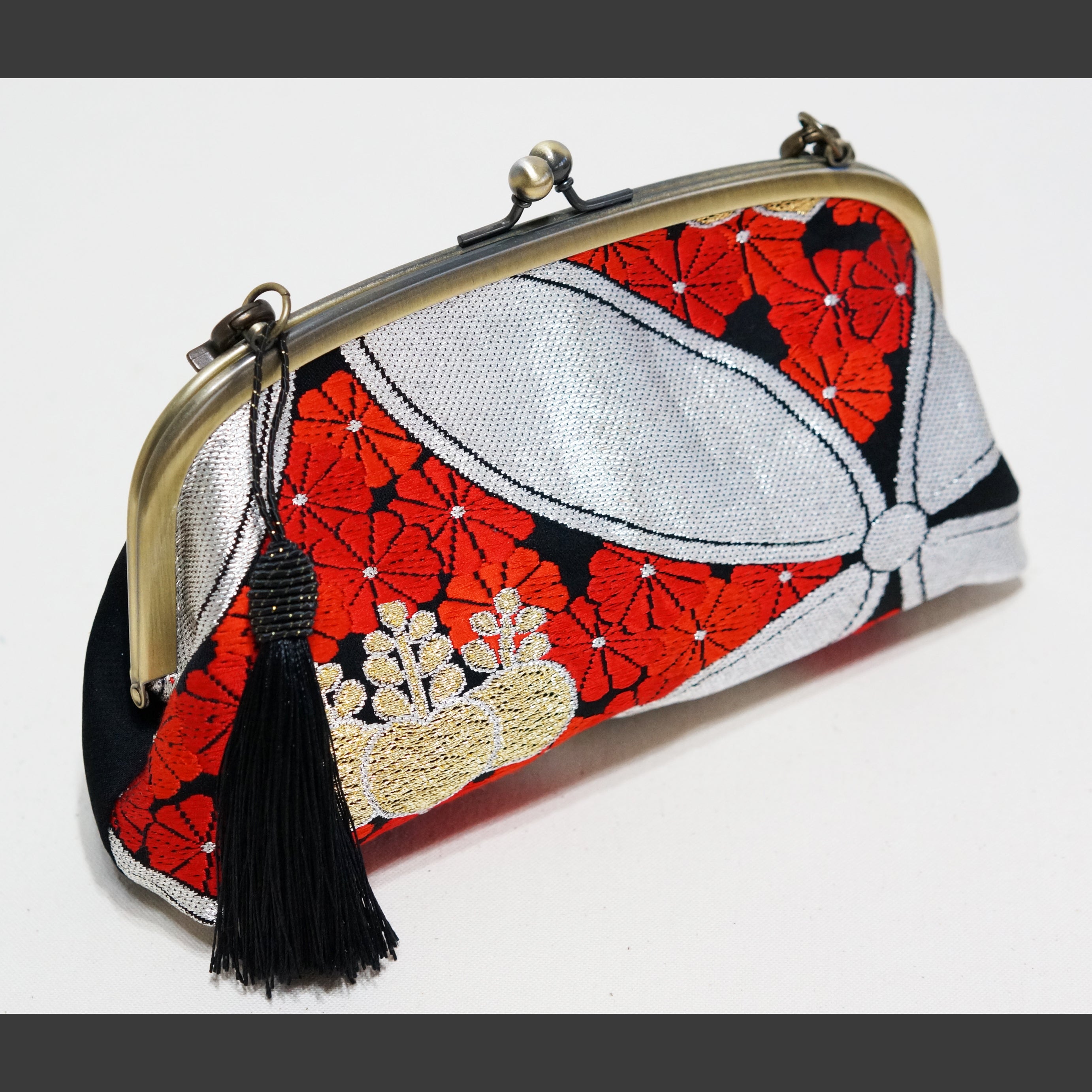 がま口2Way帯バッグ　七宝と五七の桐【アップサイクル】 | Kimono kiss lock clutch / handbag [Upcycled obi for kimonos] ｜Des Ailes（デゼル）（デゼル）