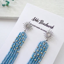 画像をギャラリービューアに読み込む, 揺れるロングビーズフリンジピアス  夜空の一番星　ライトブルー　　【シルバー925　ピアスポスト】　｜Ahki Beadwork（アーキービーズワーク）
