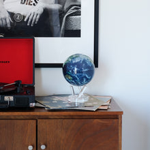 画像をギャラリービューアに読み込む, EARTH WITH CLOUDS（雲のある地球）：エグゼクティブ (6インチ)｜MOVA Globe（モバグローブ）
