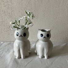 画像をギャラリービューアに読み込む, 白猫の花瓶｜とうげい hanaga（トウゲイ　ハナガ）
