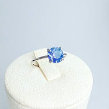 画像をギャラリービューアに読み込む, 色が変わる宝石リング　キラナライト遊璃「虹立ち」　ラウンド6mm　SV925｜atelier ShowKer（アトリエショーカー）
