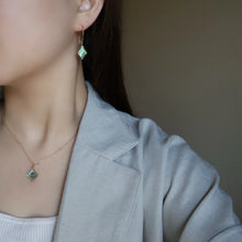 画像をギャラリービューアに読み込む, アバロンシェル × クリスタル水晶のオーロラカラーピアス/イヤリング｜SAKURA jewelry（サクラジュエリー）
