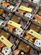 画像をギャラリービューアに読み込む, くまさんのハロウィンパーティー🎃 アイシングクッキー缶

