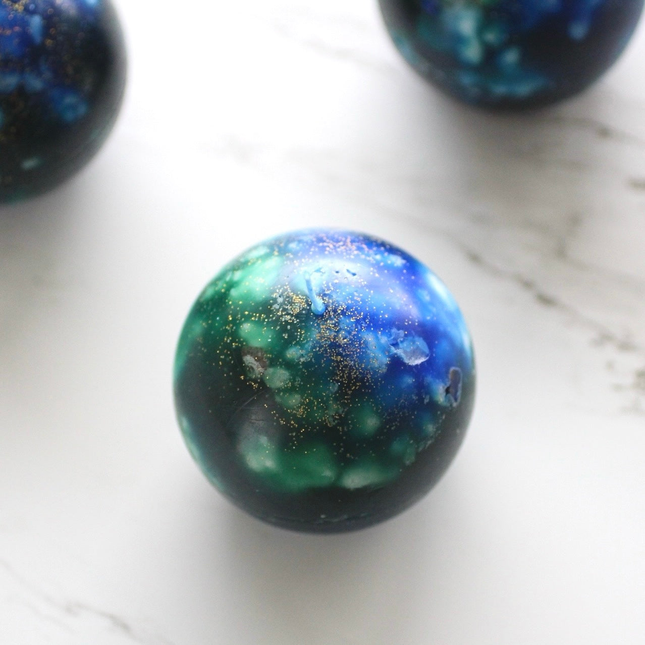 瑠璃色の地球キャンドル｜鷹美CANDLE（タカミキャンドル）