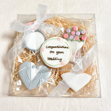 画像をギャラリービューアに読み込む, 洋風【ウェディング】ご結婚祝い アイシングクッキーBOX 小｜うみさんち
