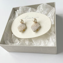 画像をギャラリービューアに読み込む, euphoria〜多幸感～.刺繍ピアス.刺繍イヤリング｜cheese（チーズ）
