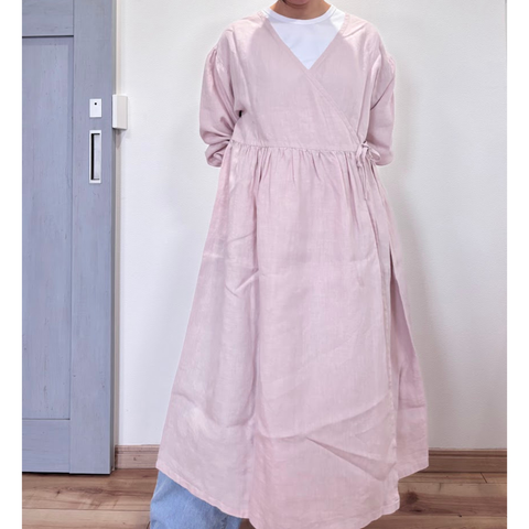 割烹着ワンピース　割烹着　ワンピース　カシュクール　羽織 上質リネンのカシュクールワンピース さくら｜かっぽう着屋