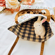 画像をギャラリービューアに読み込む, フラワーモチーフバッグ（茶）｜Nikomatch（ニコマッチ）
